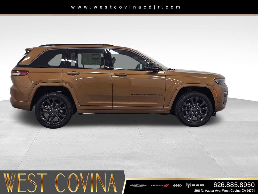 New 2026 Copper Shino Metallic Clearcoat Jeep Limited Reserve image 4