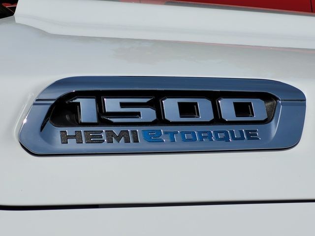 Used 2023 White Ram Big Horn/Lone Star image 27