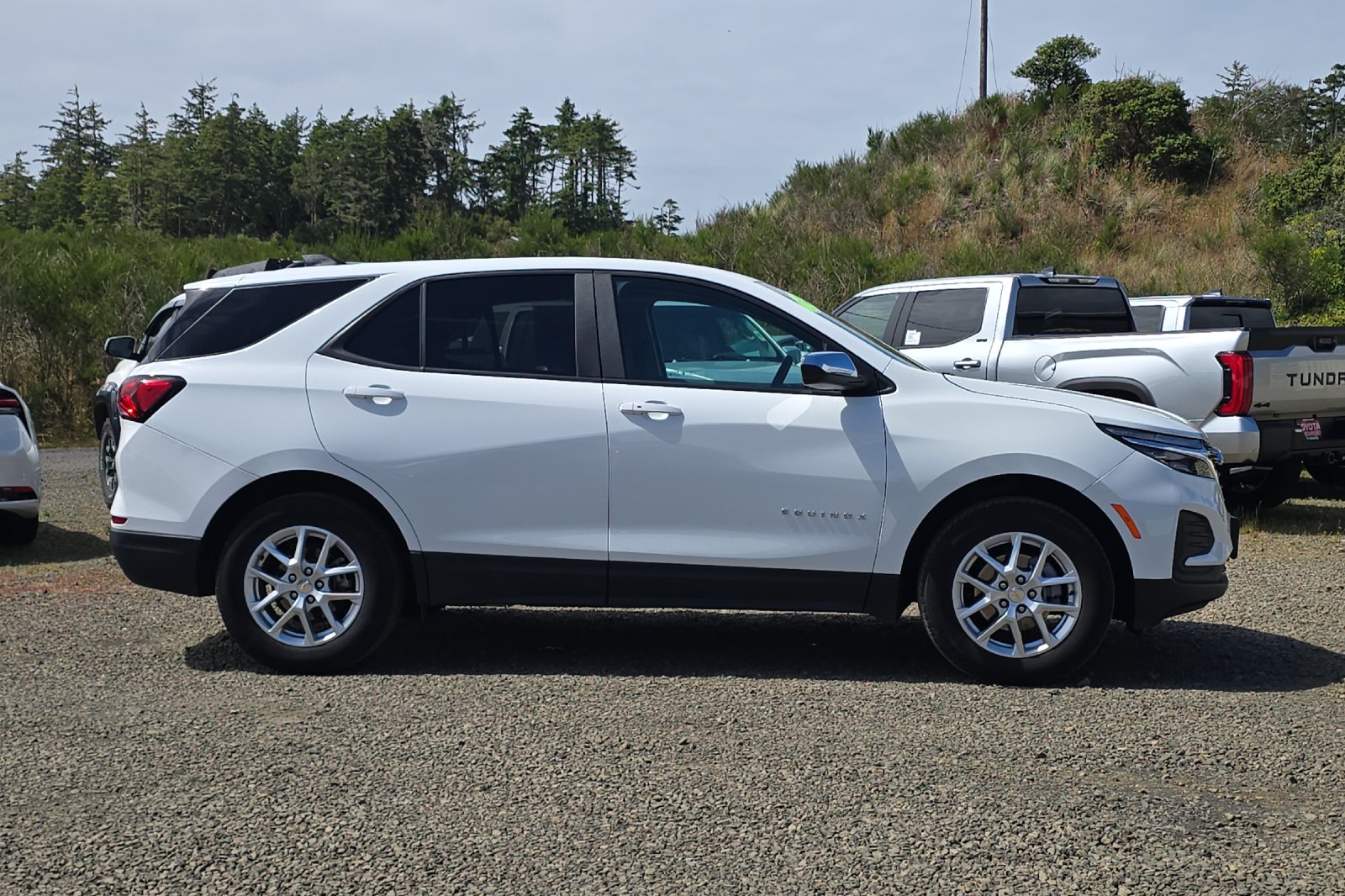 Used 2022 White Chevrolet LS image 3