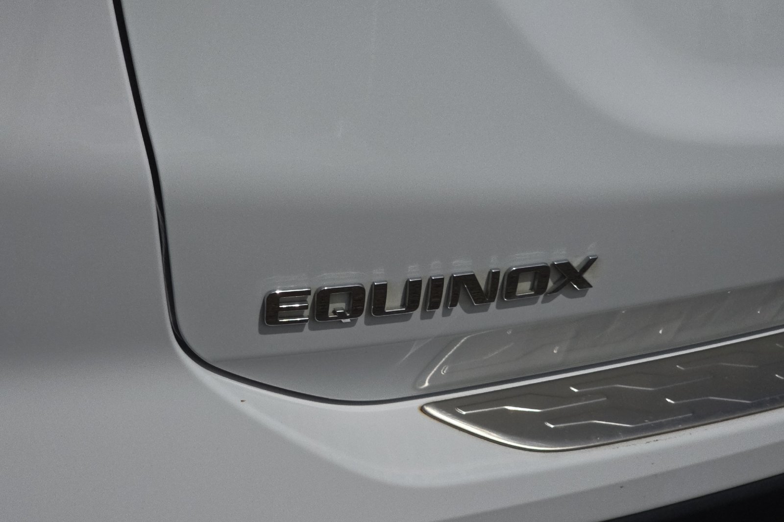 Used 2022 White Chevrolet LS image 21