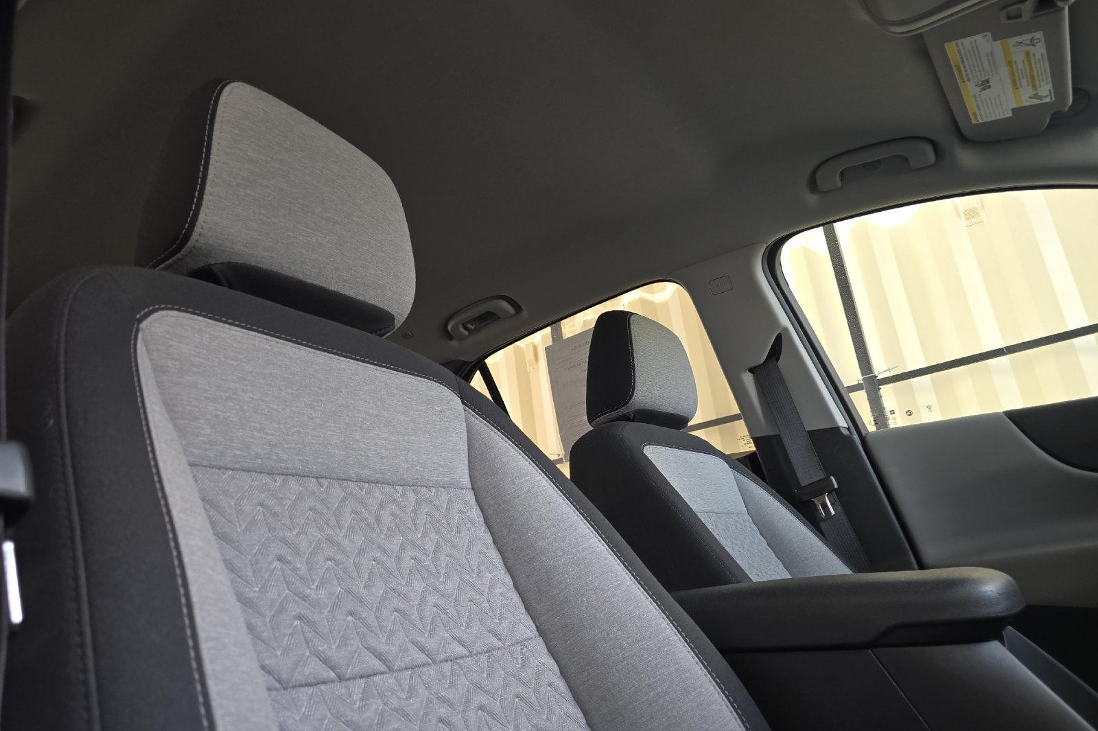 Used 2022 White Chevrolet LS image 12
