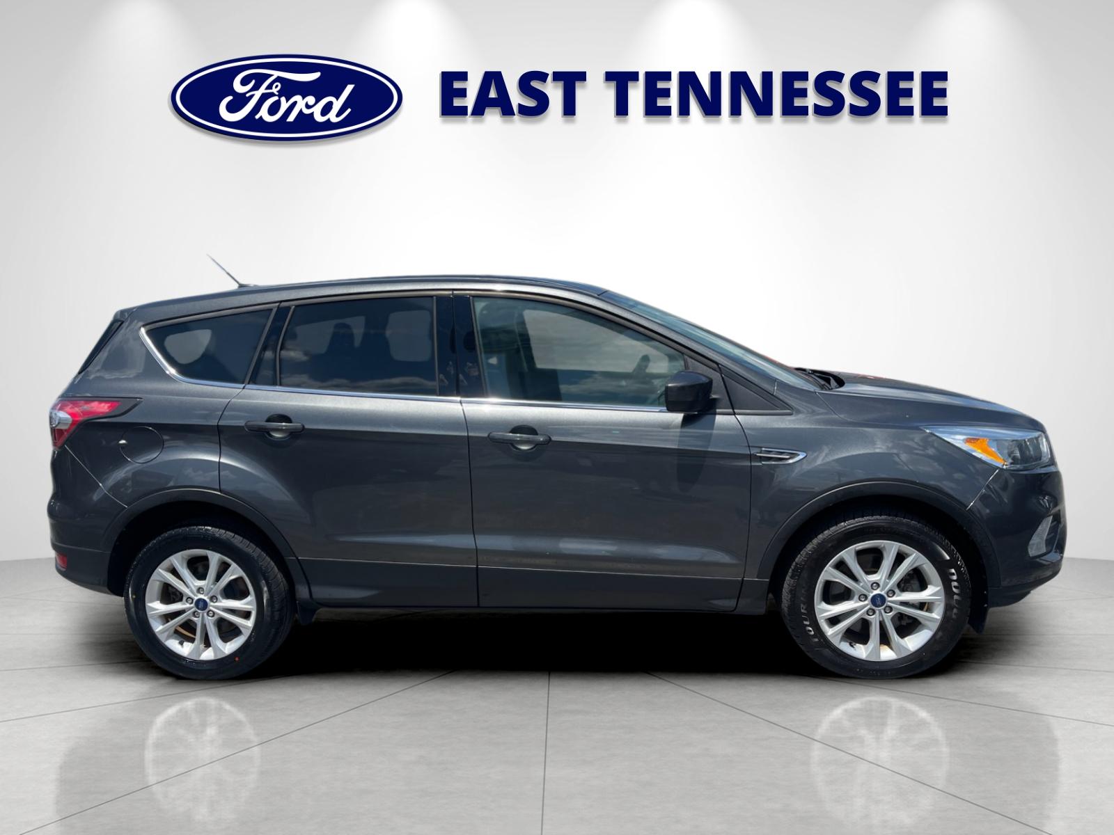 Used 2017 Ford Escape SE with VIN 1FMCU0G96HUA95461 for sale in Crossville, TN