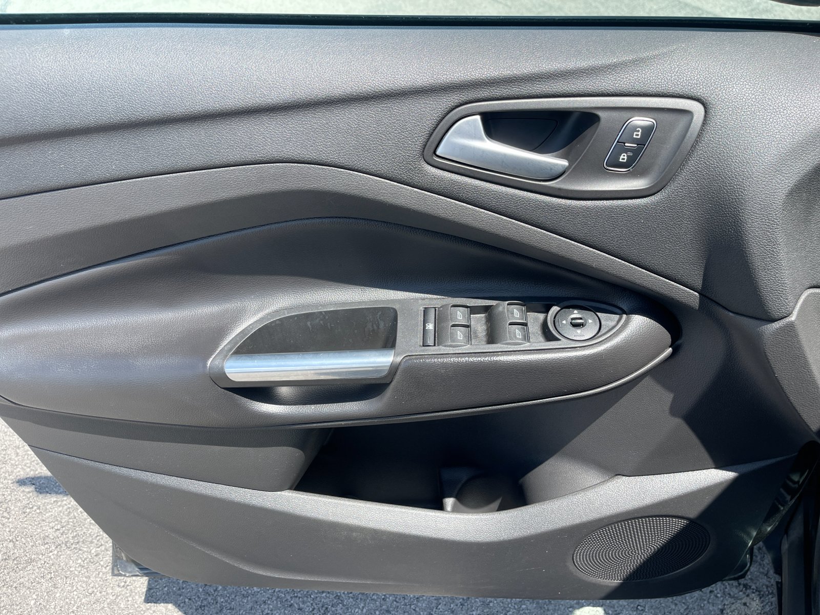 Used 2017 Gray Ford SE image 12