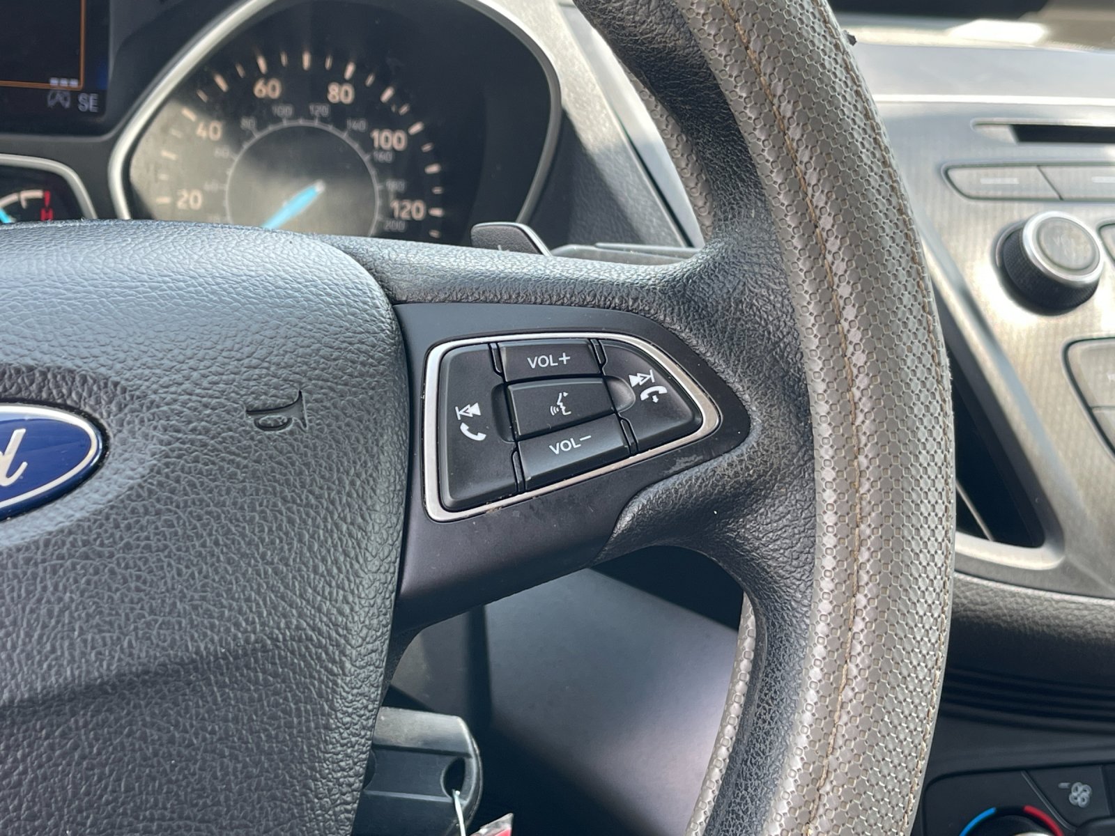 Used 2017 Gray Ford SE image 26