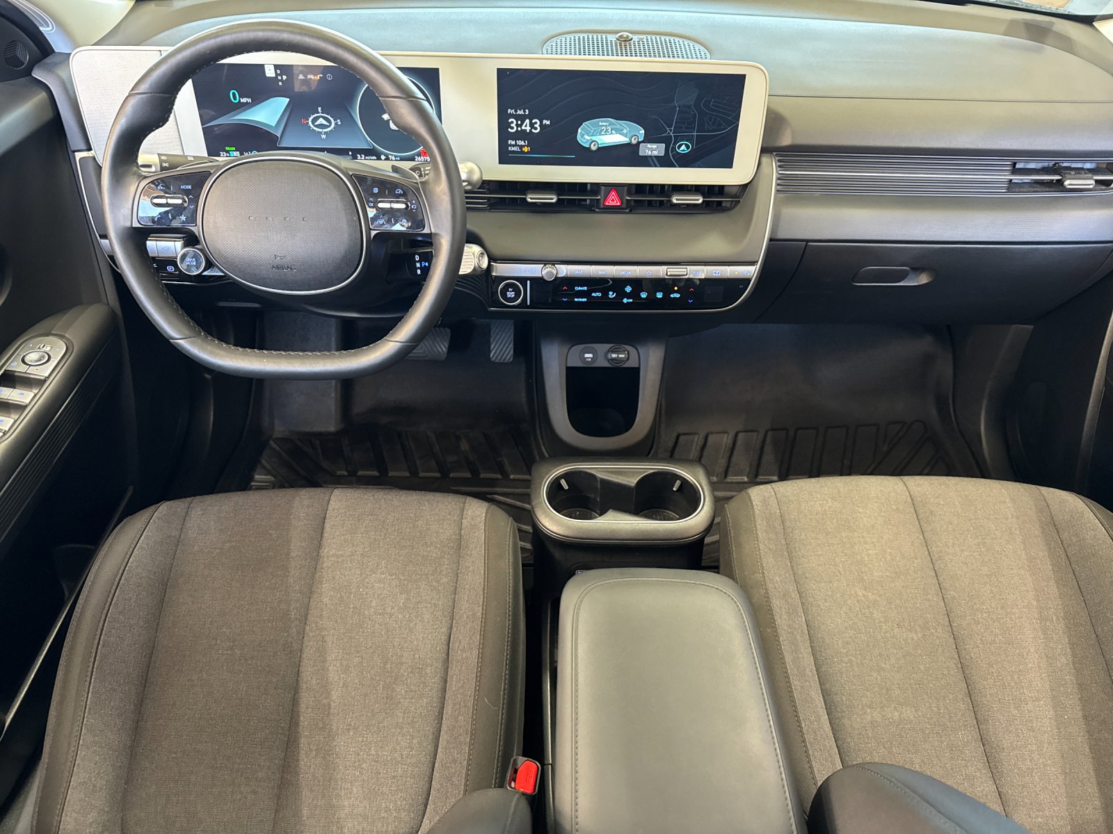 Used 2024 Black Hyundai SEL image 12