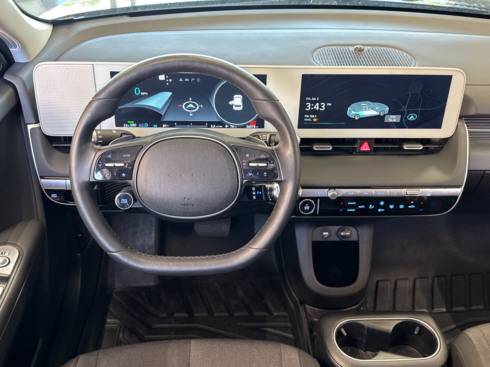 Used 2024 Black Hyundai SEL image 13