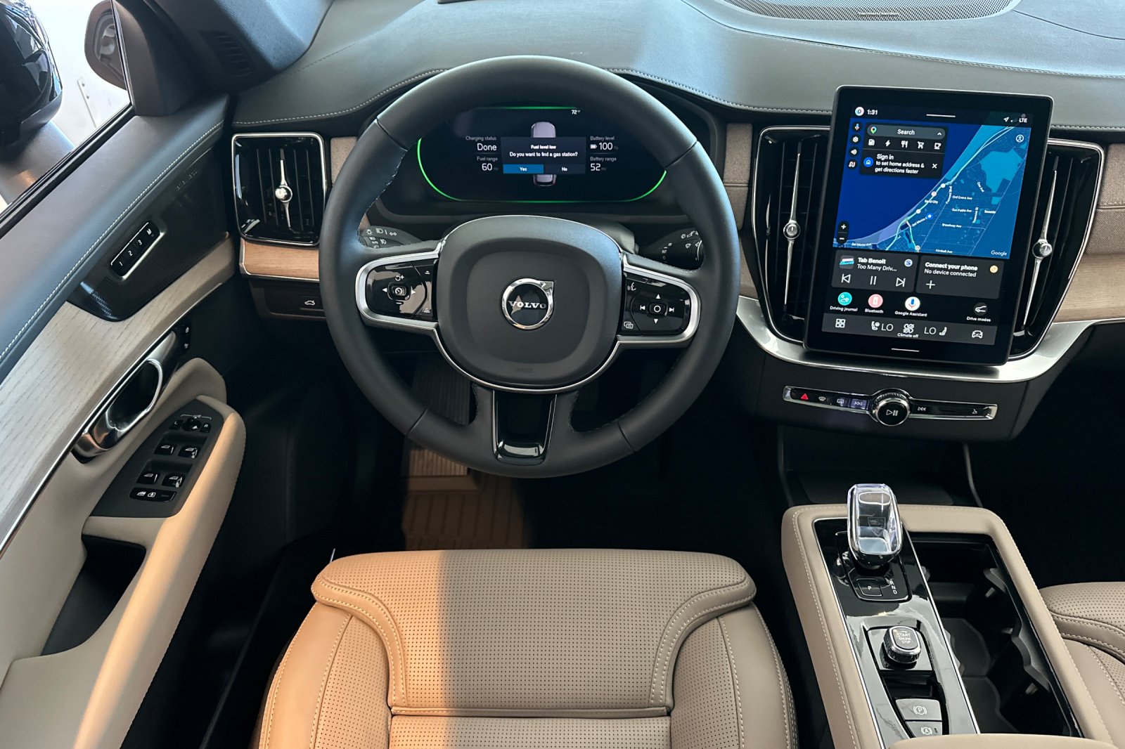 New 2026 Mulberry Red Volvo Ultra image 13