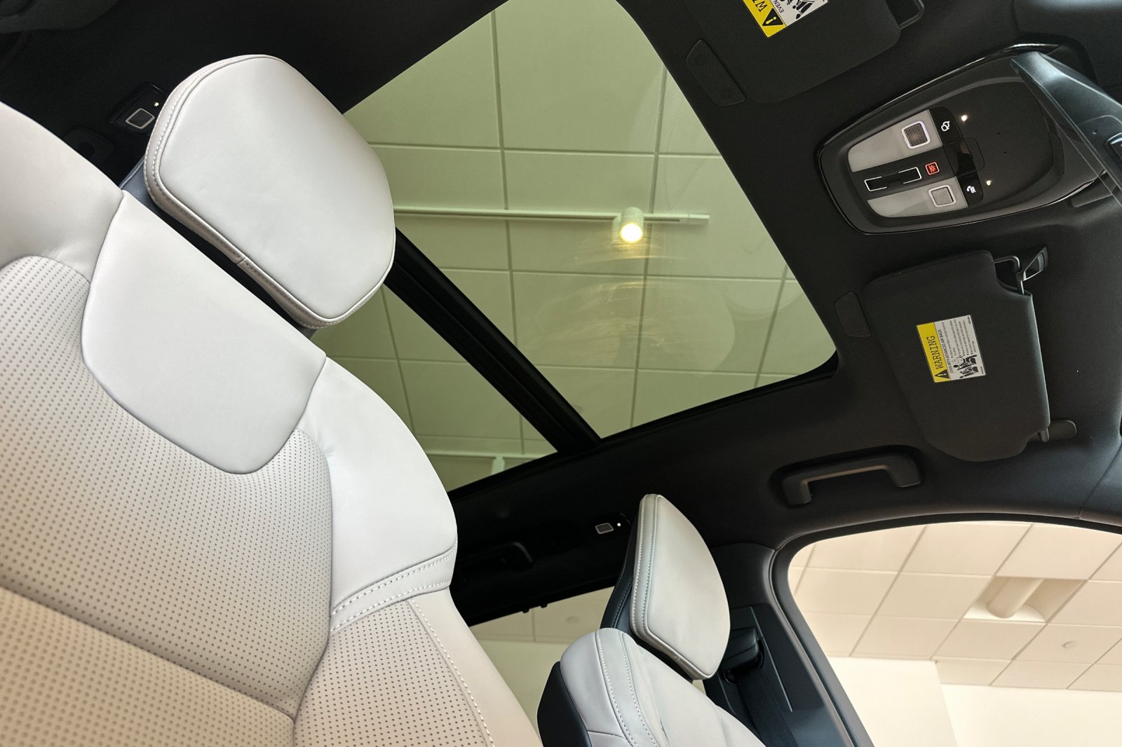 New 2026 Mulberry Red Volvo Ultra image 17