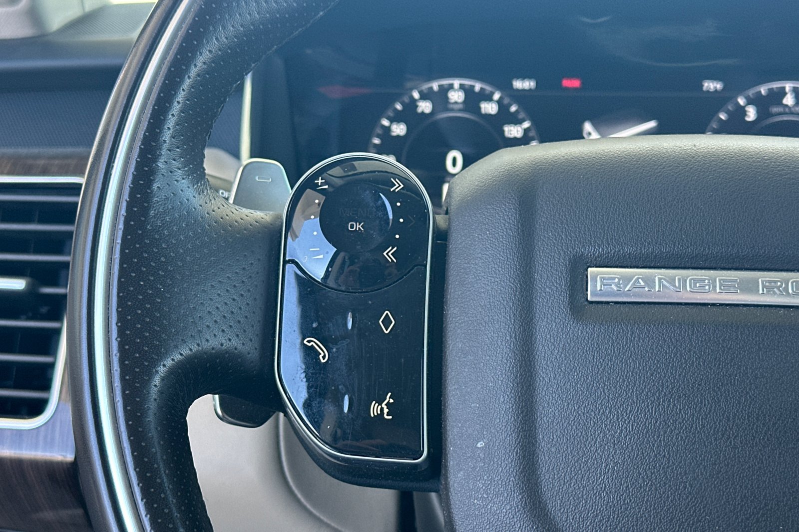 Used 2019  Land Rover Supercharged image 29