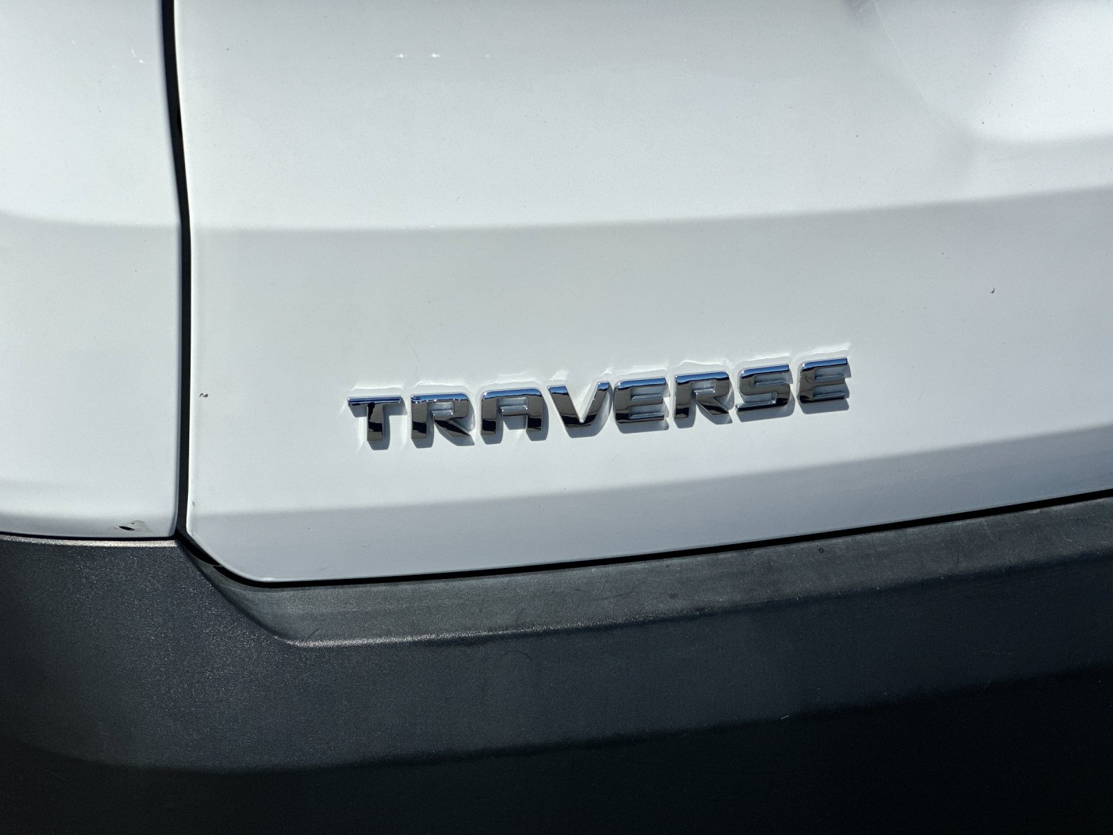 Used 2021 White Chevrolet LS image 26