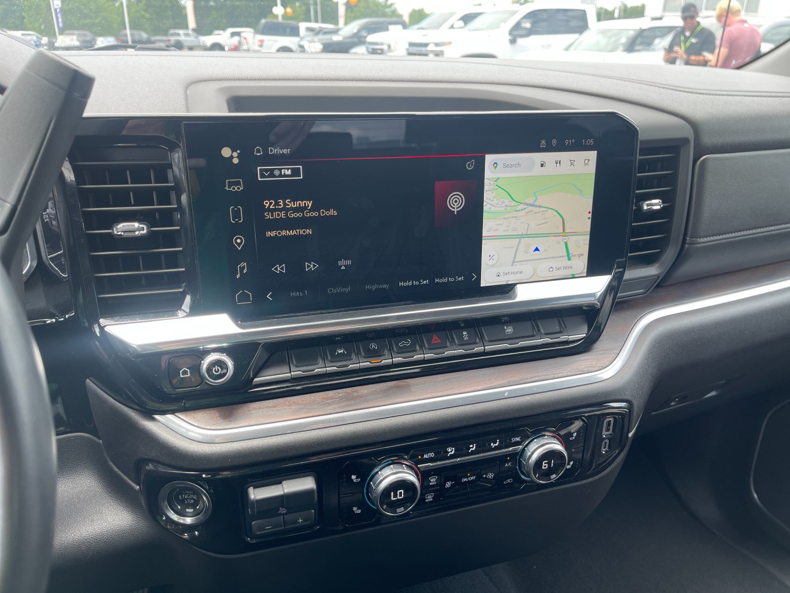 Used 2025 White GMC SLT image 19
