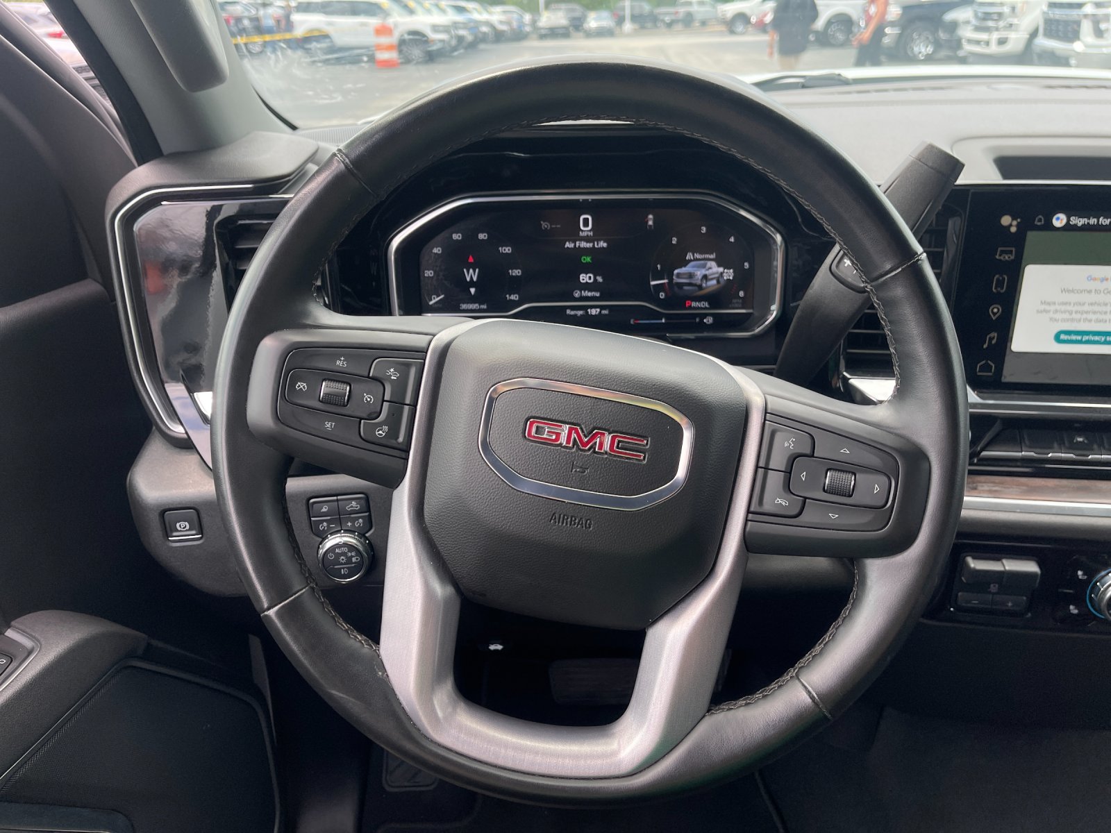 Used 2025 White GMC SLT image 25