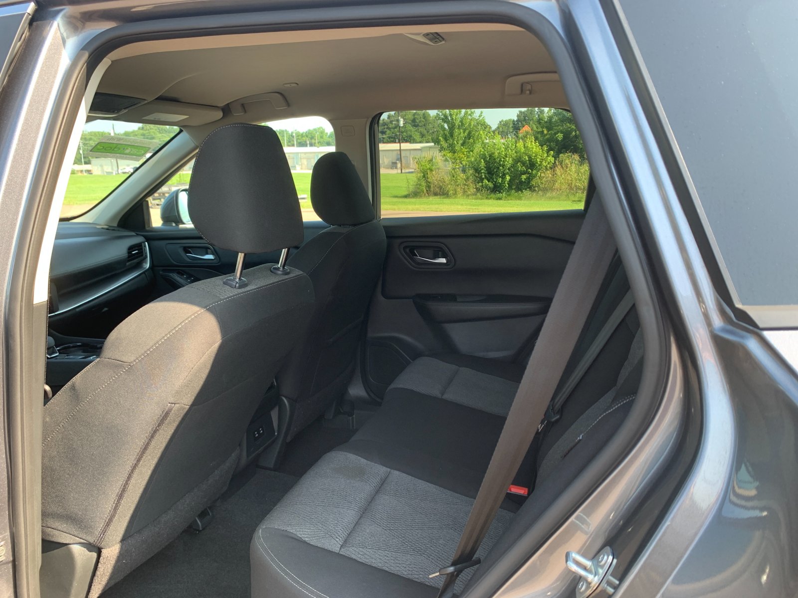 Used 2024 Gray Nissan SV image 15