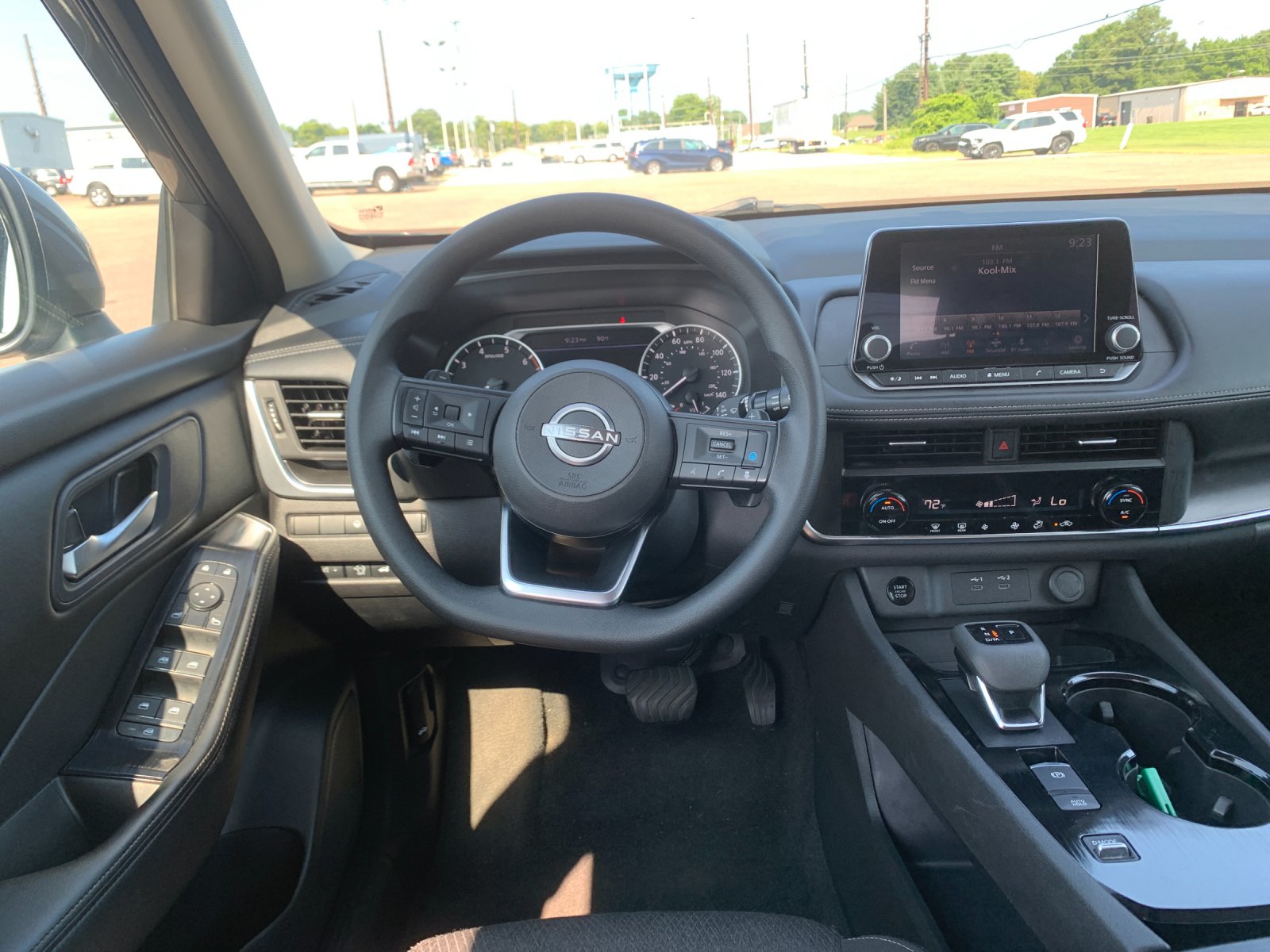 Used 2024 Gray Nissan SV image 18