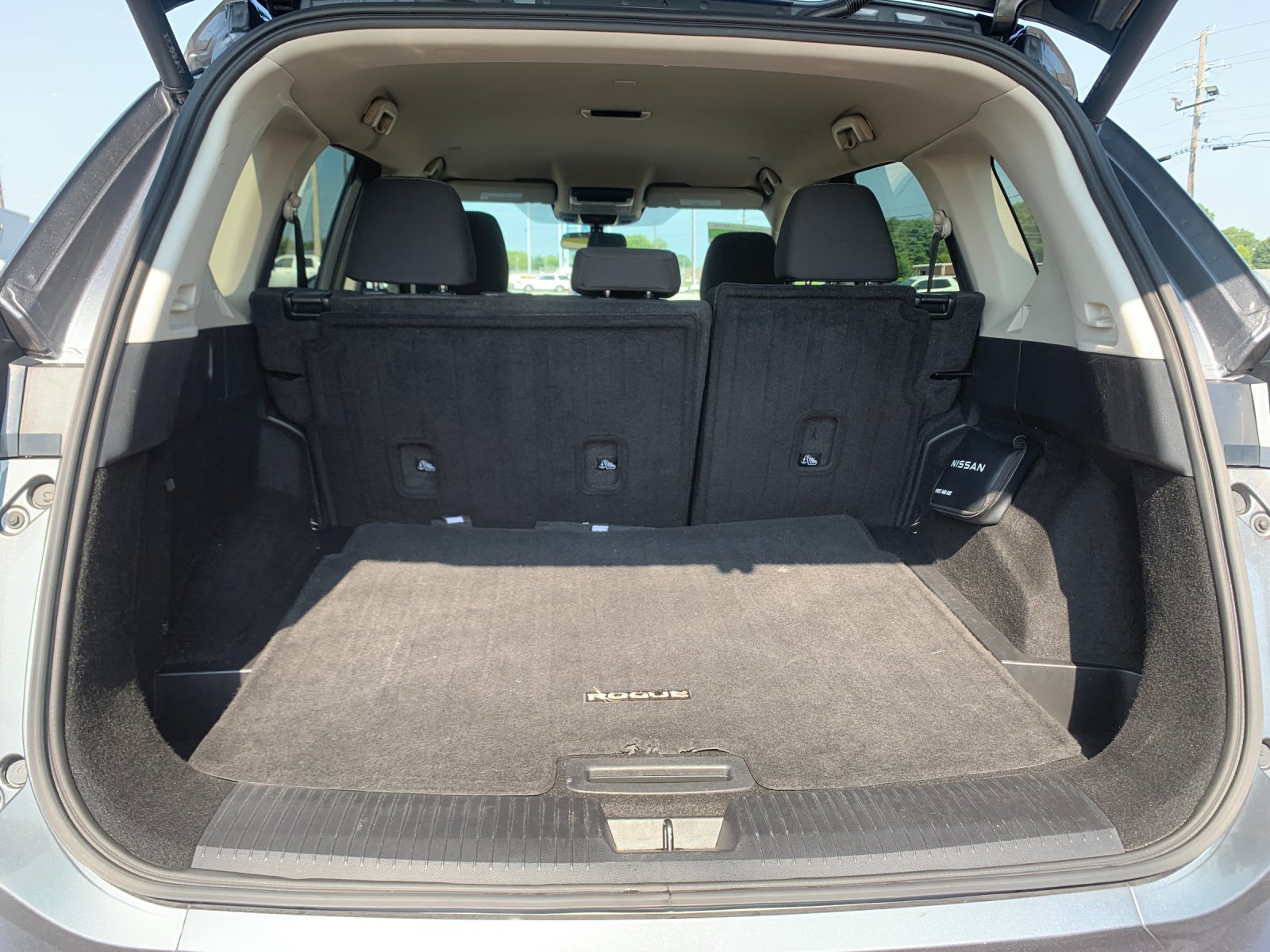 Used 2024 Gray Nissan SV image 19