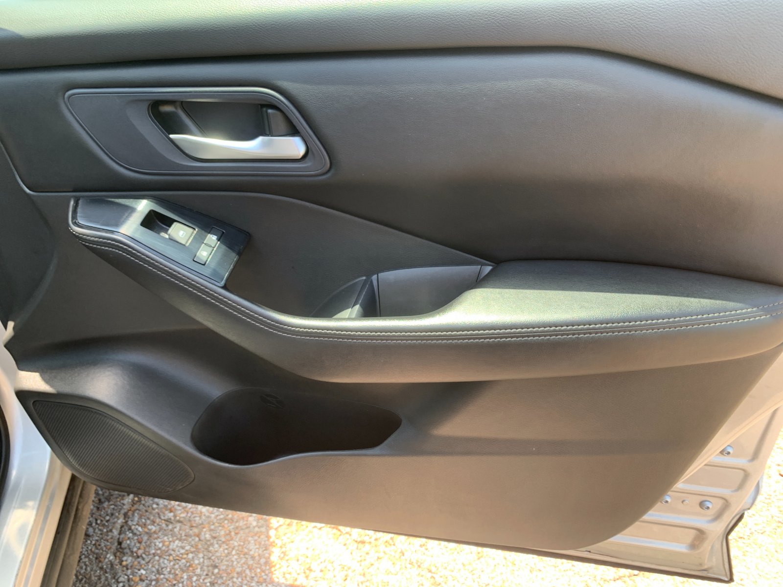 Used 2024 Silver Nissan SV image 21