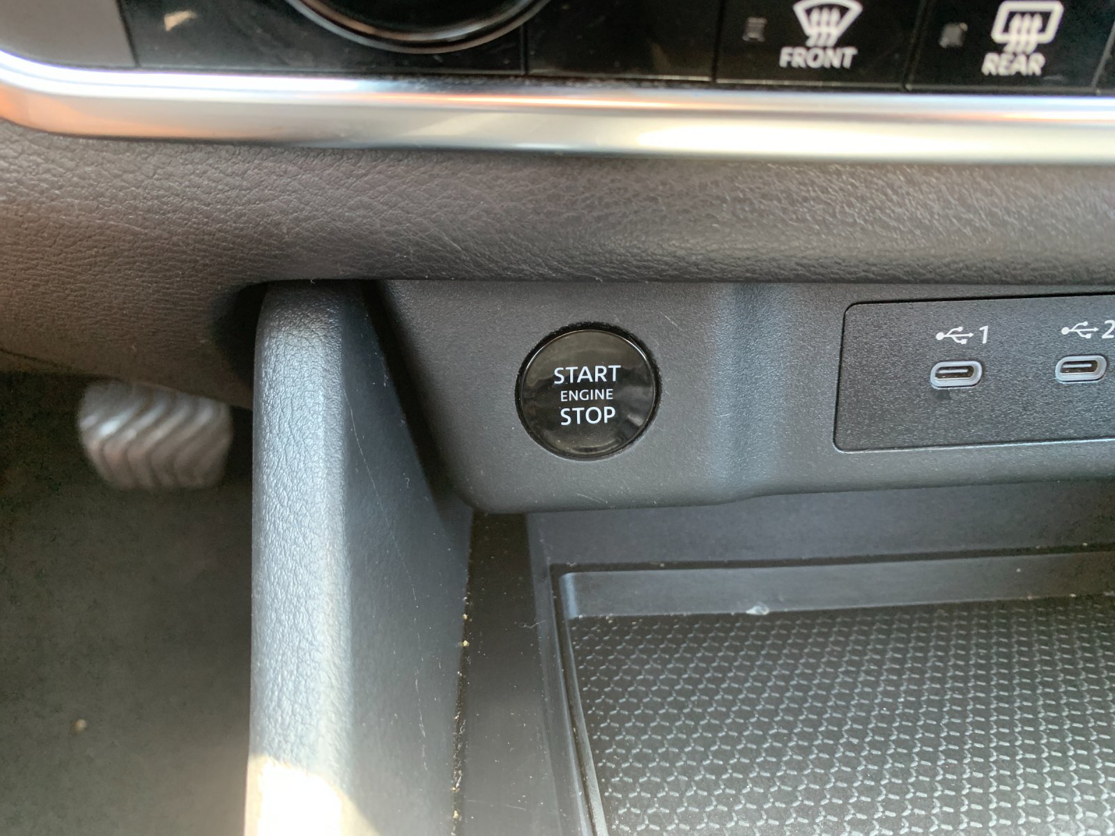 Used 2024 Silver Nissan SV image 27