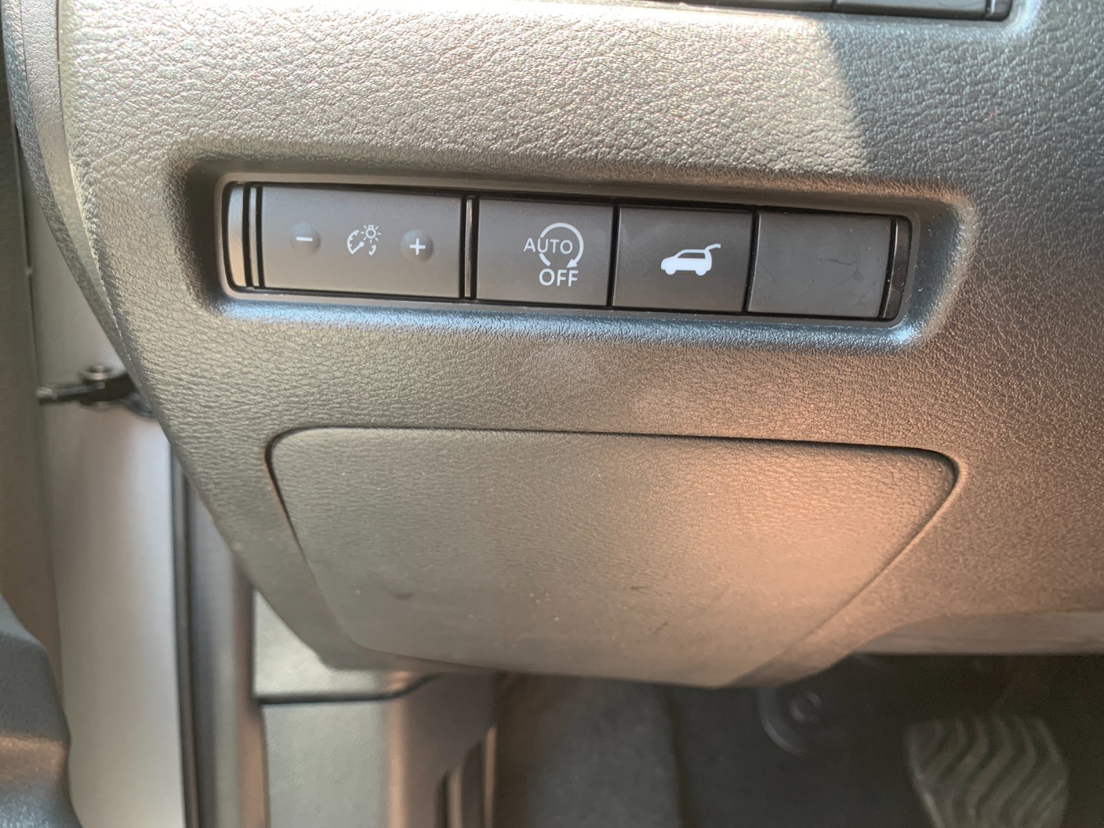 Used 2024 Silver Nissan SV image 33