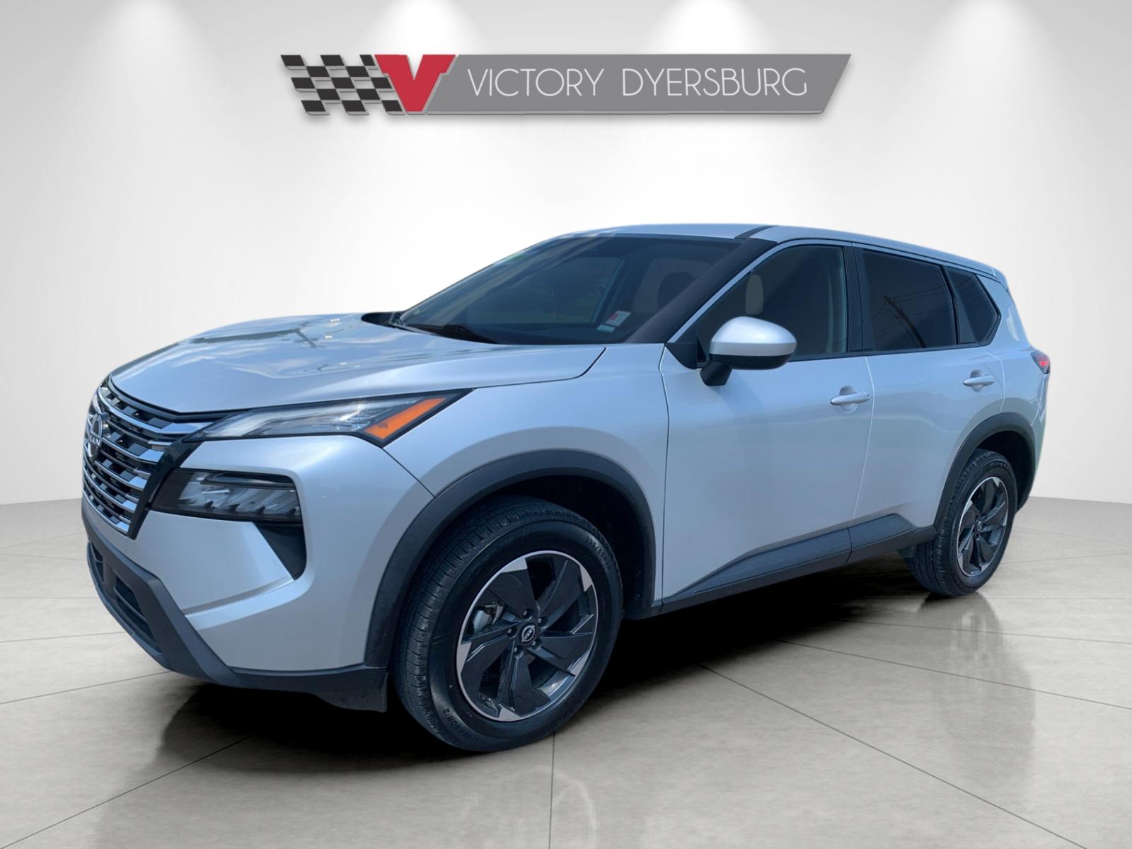 Used 2024 Silver Nissan SV image 8