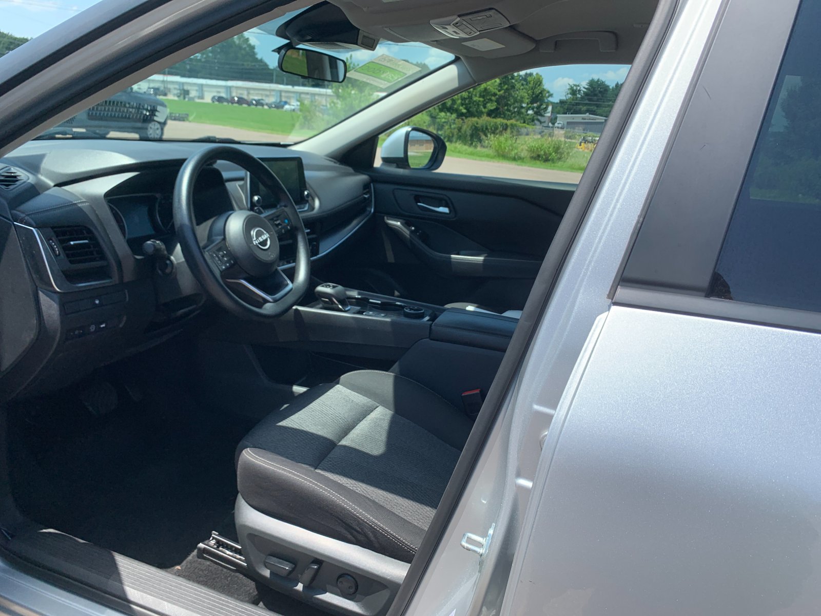 Used 2024 Silver Nissan SV image 12