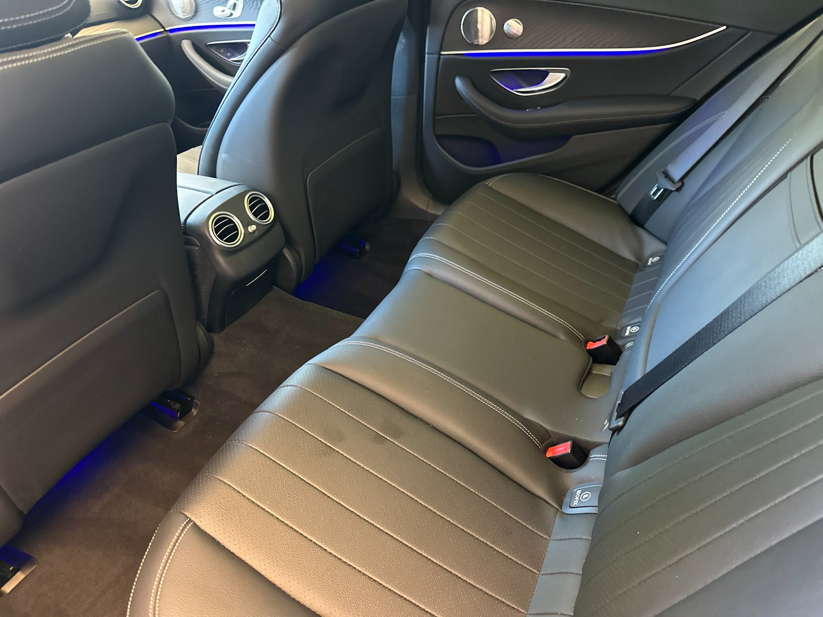 Used 2022 Gray Mercedes-Benz E 350 image 11