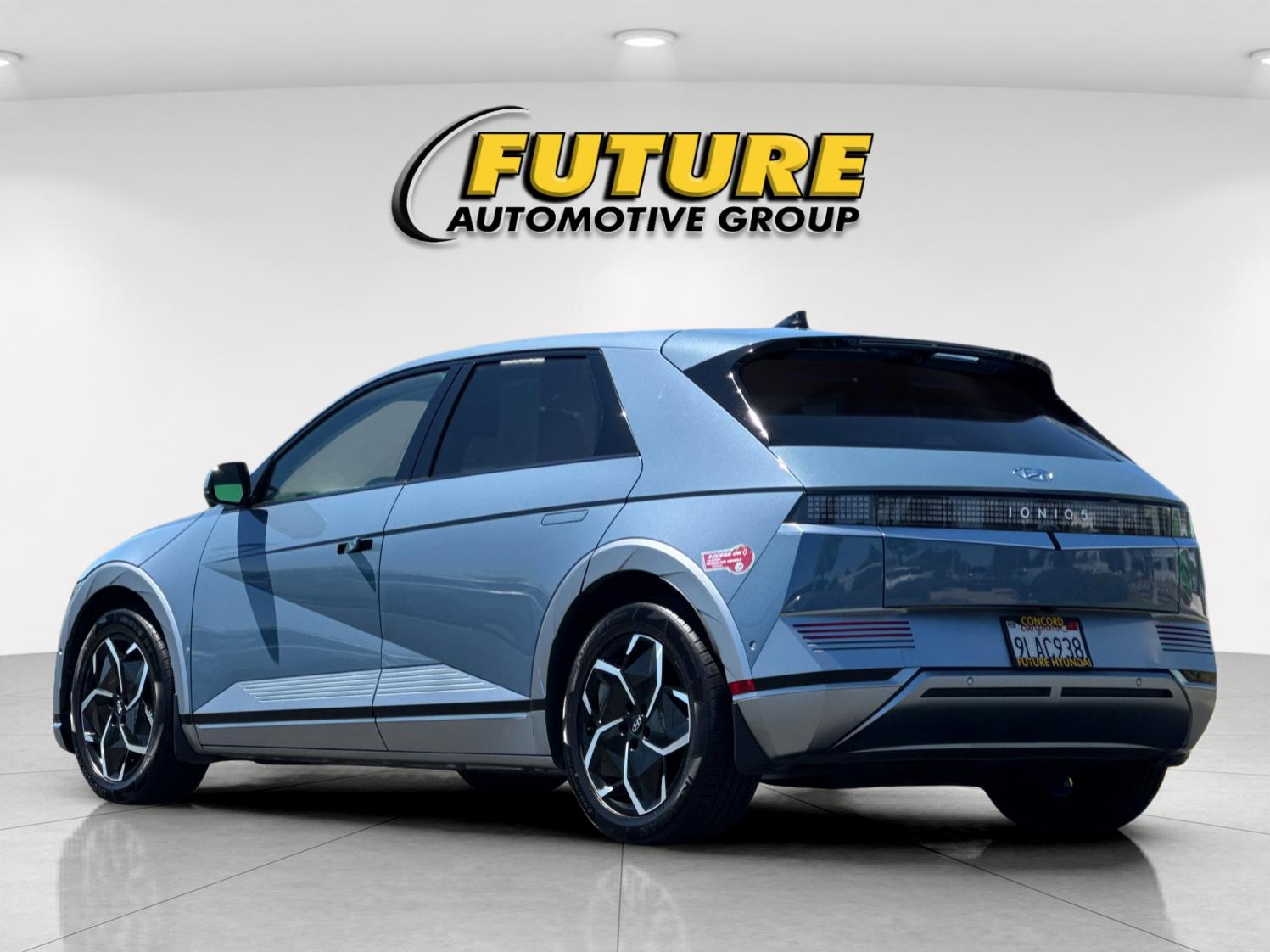 Used 2024 Blue Hyundai Limited image 5