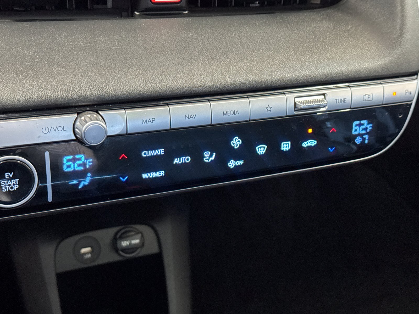 Used 2024 Blue Hyundai Limited image 18
