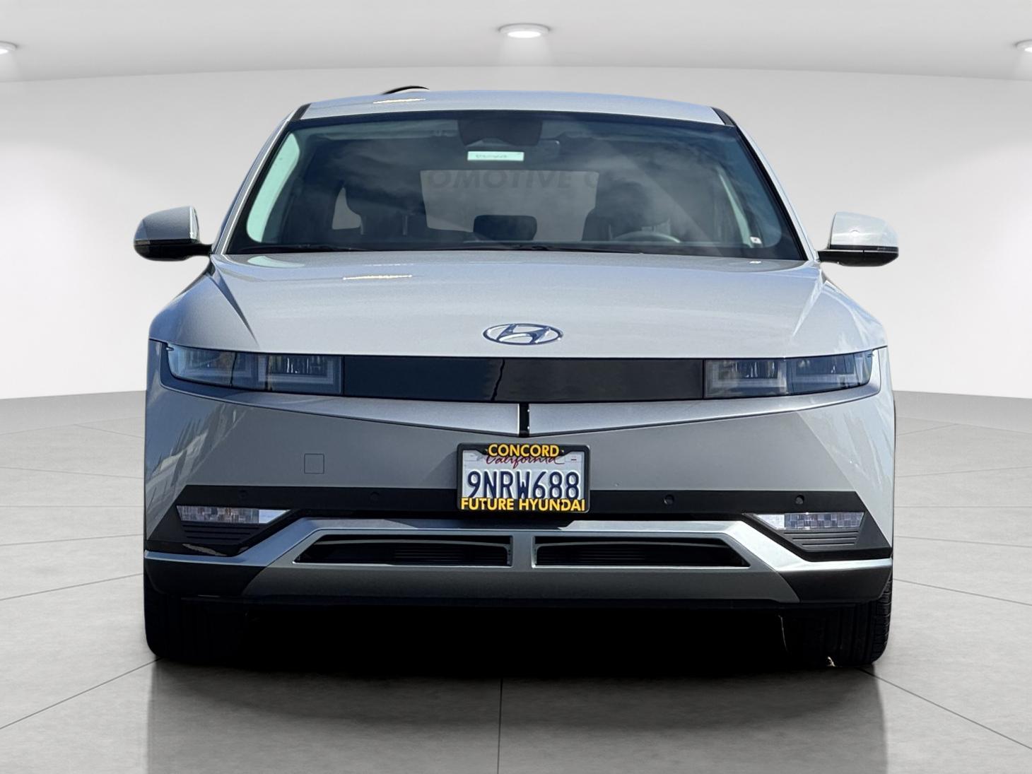 Used 2024 Gray Hyundai SEL image 8