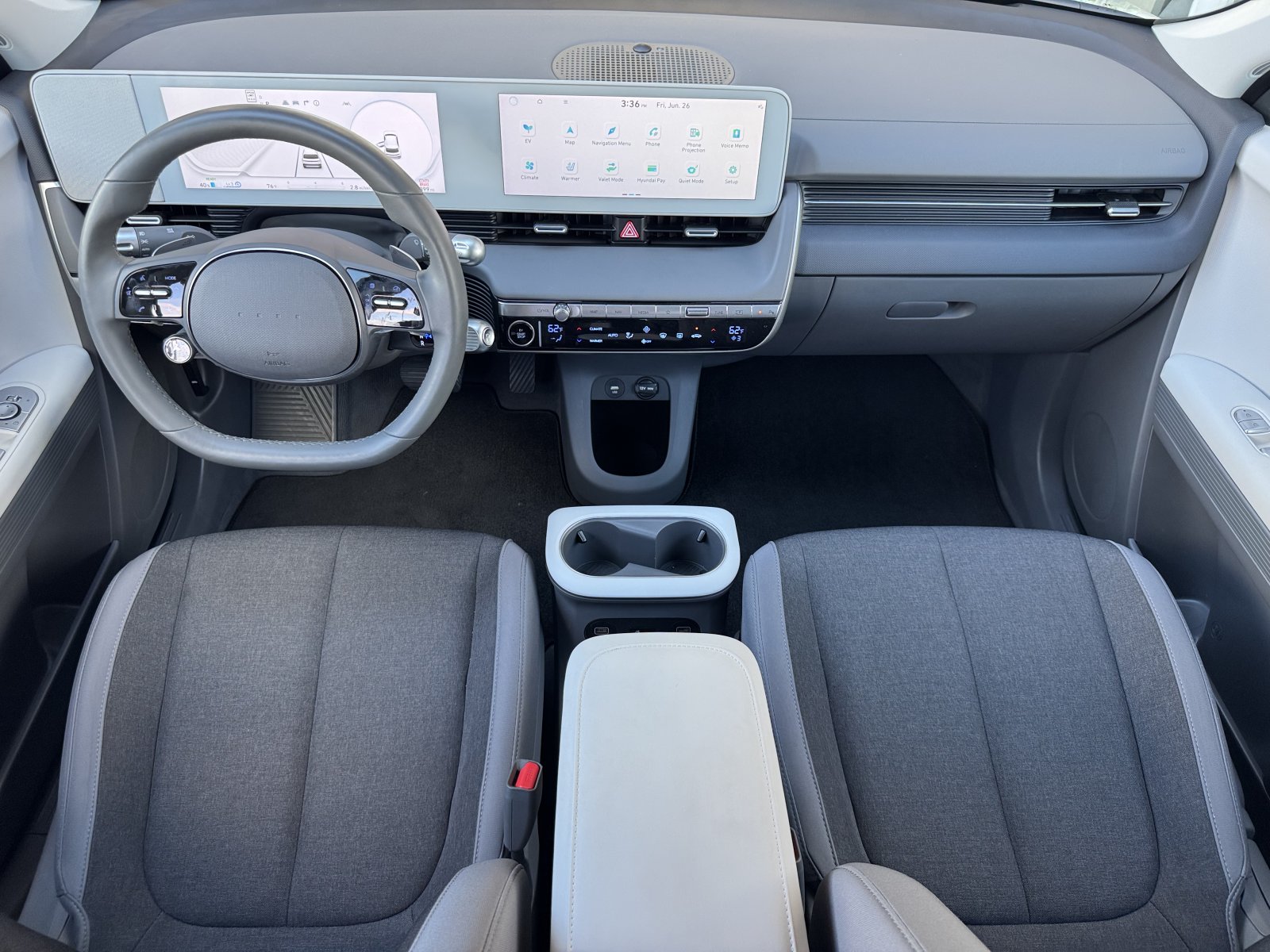 Used 2024 Gray Hyundai SEL image 12