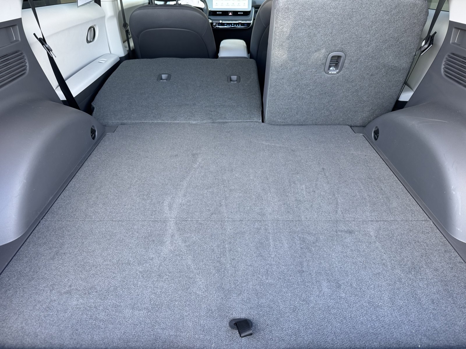 Used 2024 Gray Hyundai SEL image 14