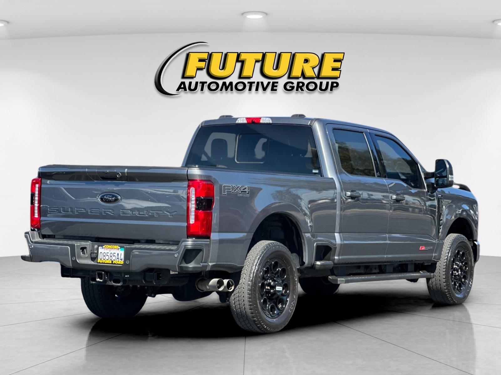 Used 2024 Gray Ford Lariat image 3