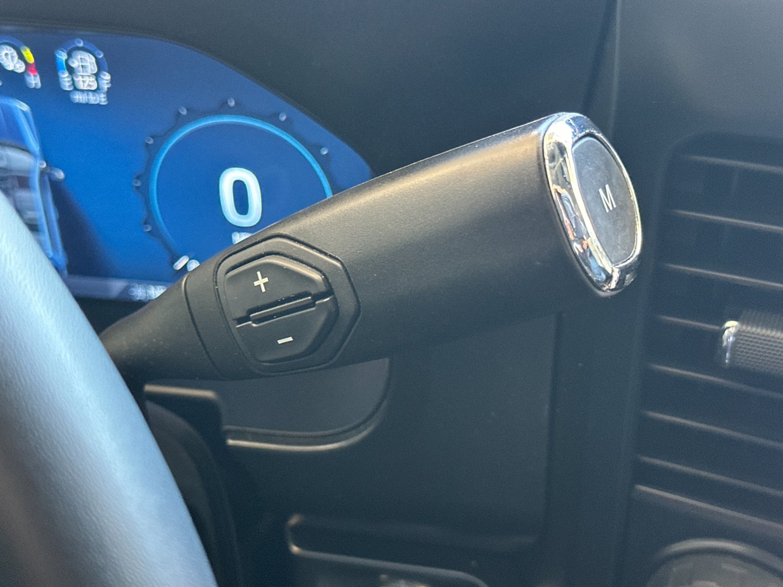Used 2024 Gray Ford Lariat image 20