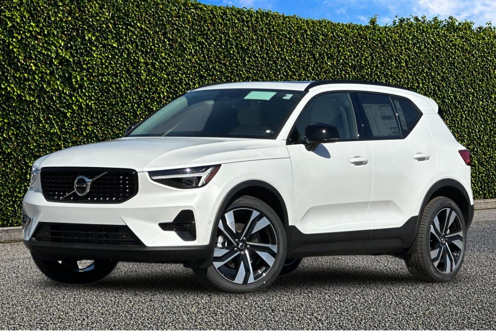 2026 Volvo XC40 Ultra