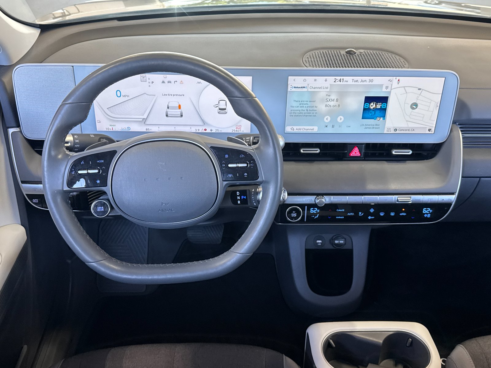 Used 2024 Gray Hyundai SEL image 13