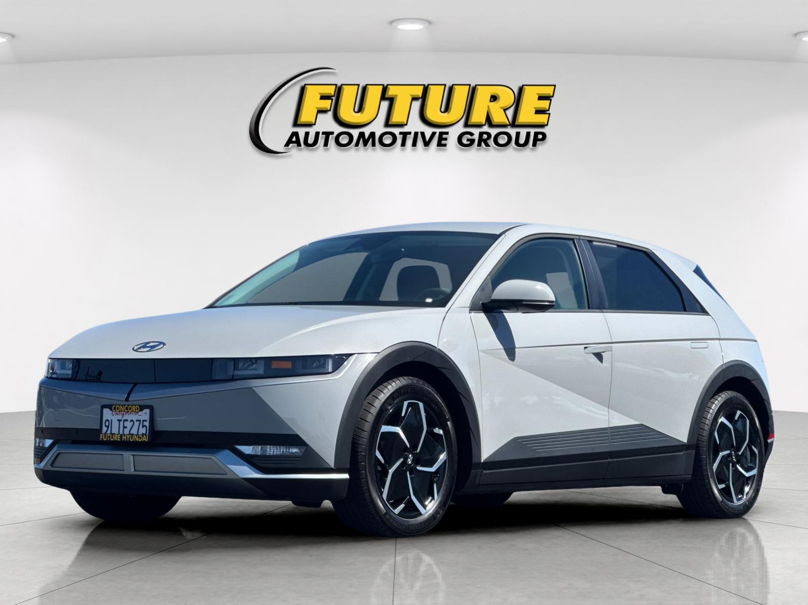 Used 2024 Gray Hyundai SEL image 7