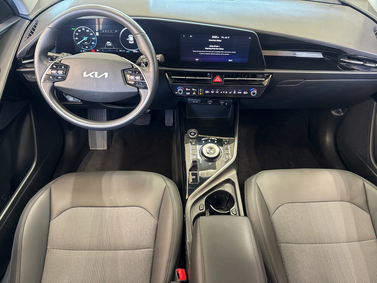 Used 2023 Blue Kia Wind image 12