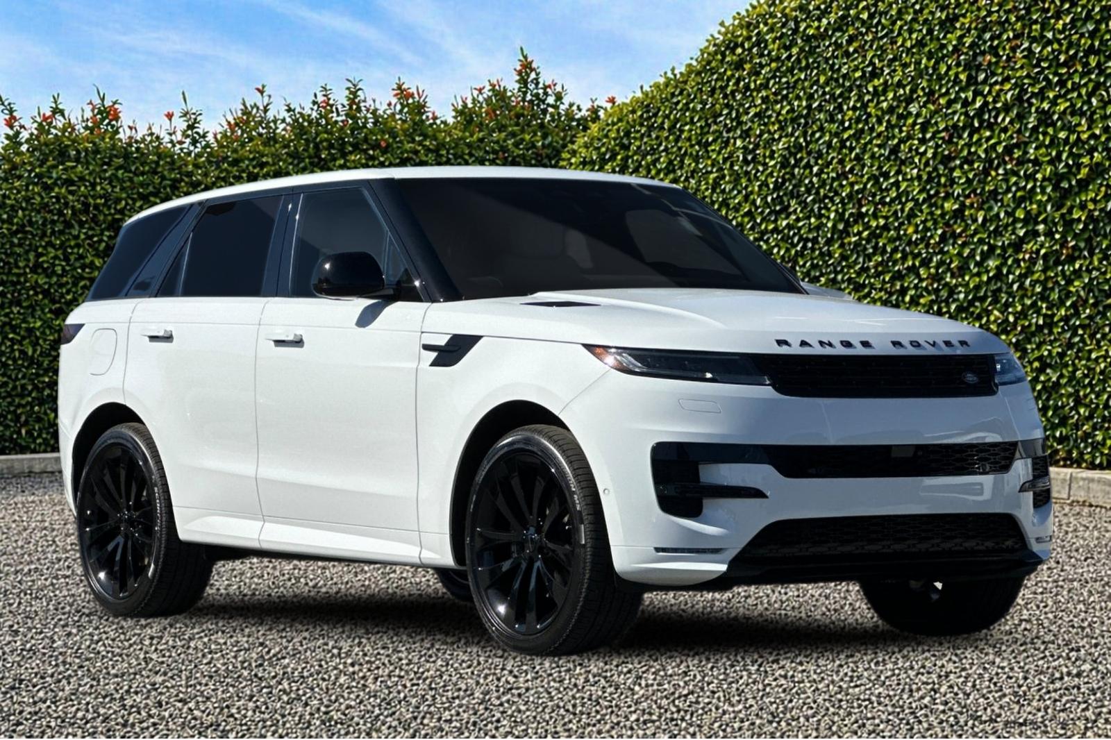 New 2026 Fuji White Land Rover Dynamic SE image 8