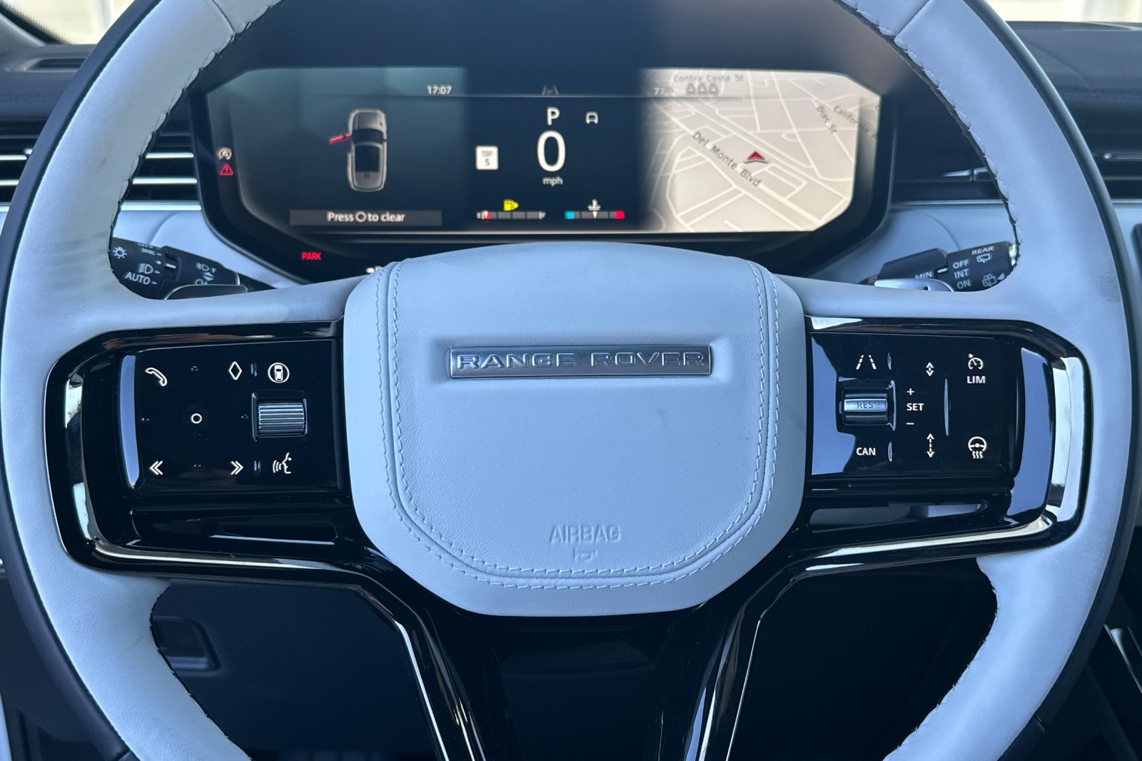 New 2026 Fuji White Land Rover Dynamic SE image 24