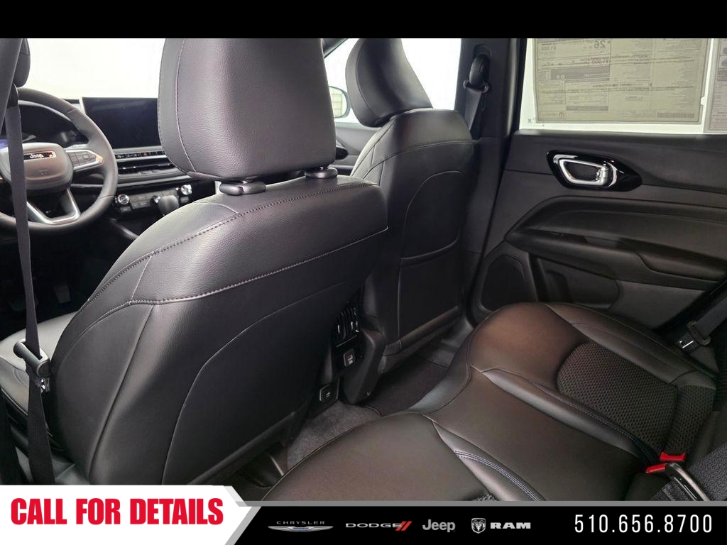 New 2026 Fathom Blue Pearl Coat Jeep Latitude image 10