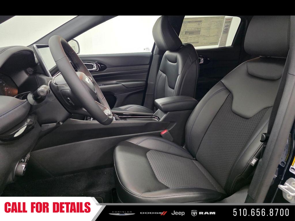New 2026 Fathom Blue Pearl Coat Jeep Latitude image 12
