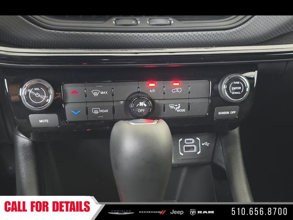 New 2026 Fathom Blue Pearl Coat Jeep Latitude image 21