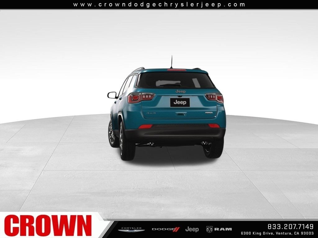 New 2026 Fathom Blue Pearl-Coat Exterior Paint Jeep Latitude image 13