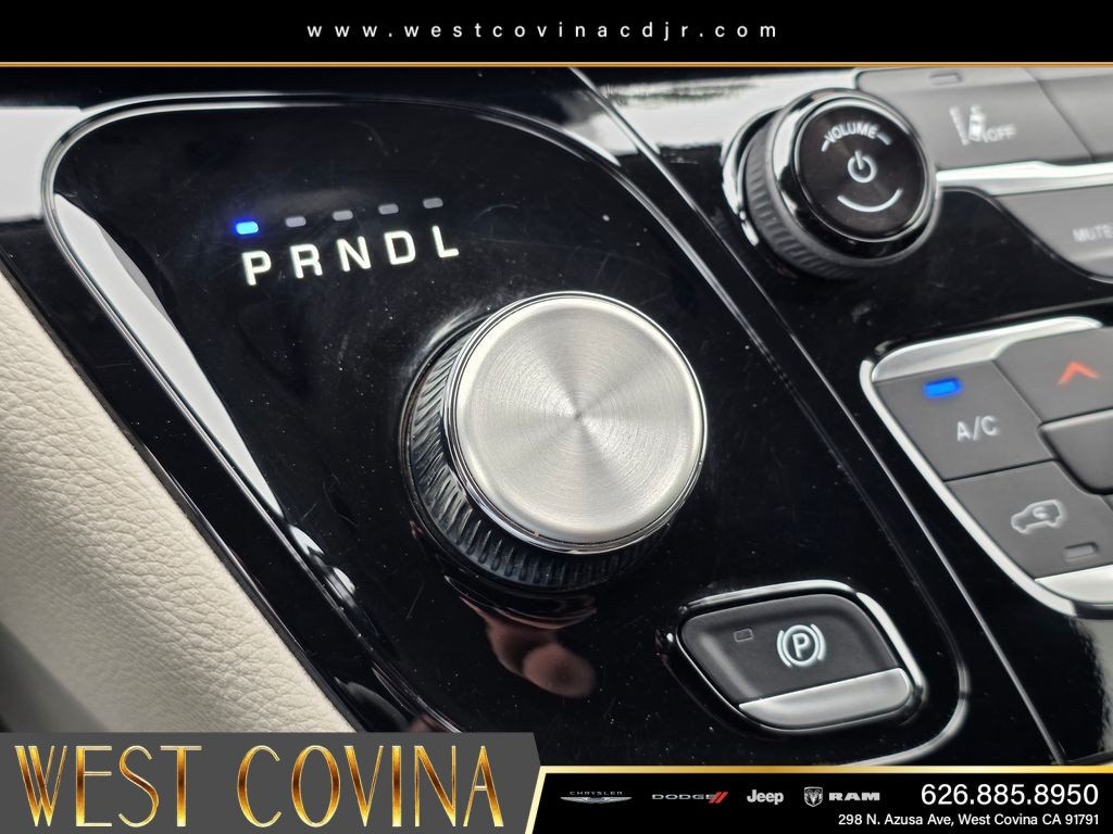 Used 2023 White Chrysler Touring L image 29