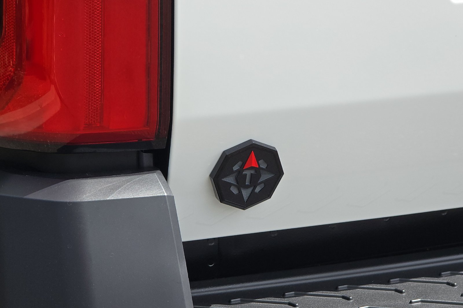 New 2026 Ice Cap Toyota Tacoma Trailhunter image 7