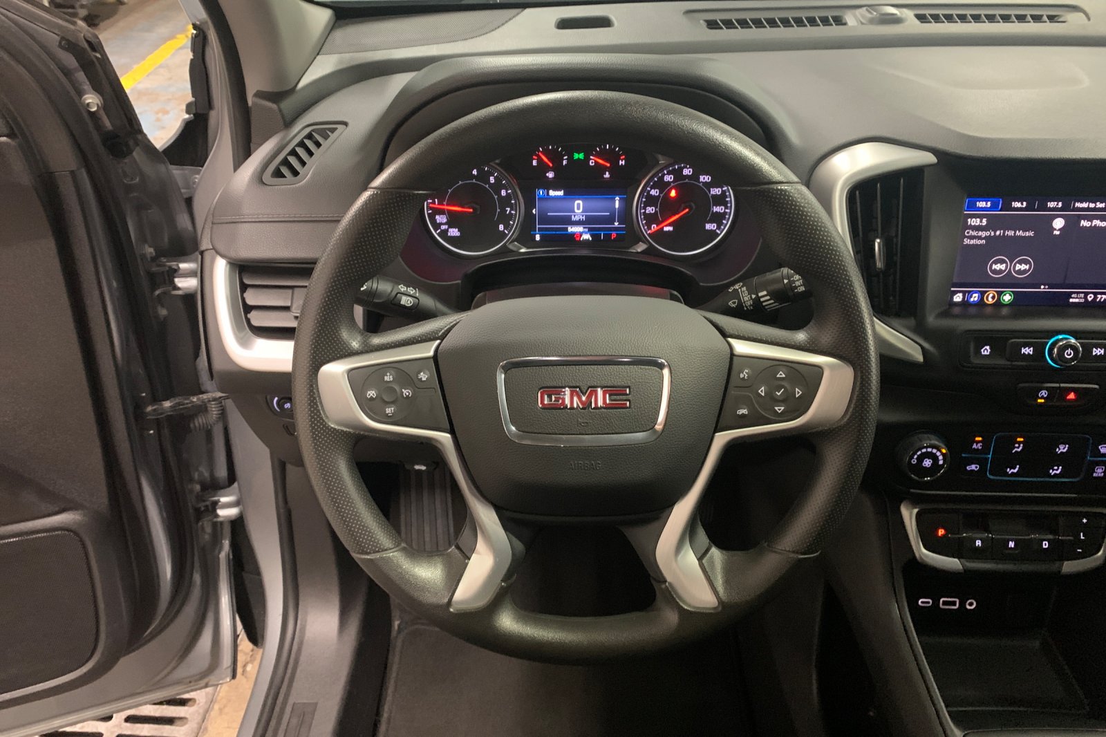 Used 2024 Sterling Metallic GMC SLE image 26