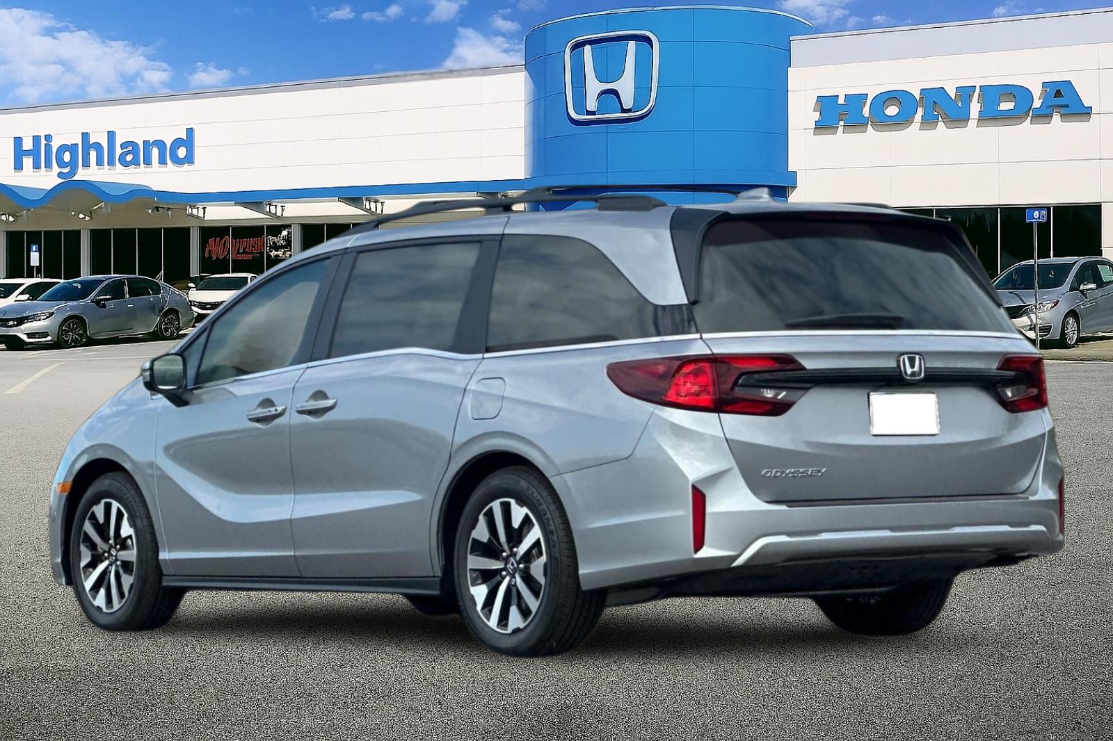 New 2026 Solar Silver Metallic Honda EX-L image 3