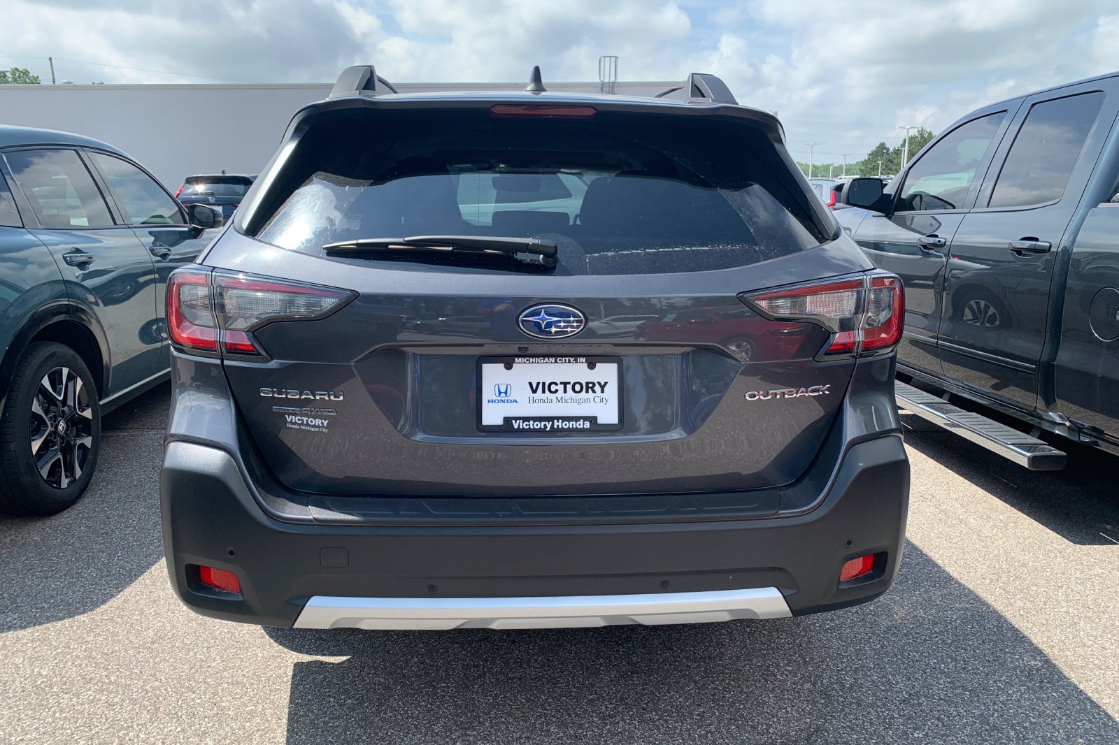 Used 2023 Gray Subaru Limited image 3