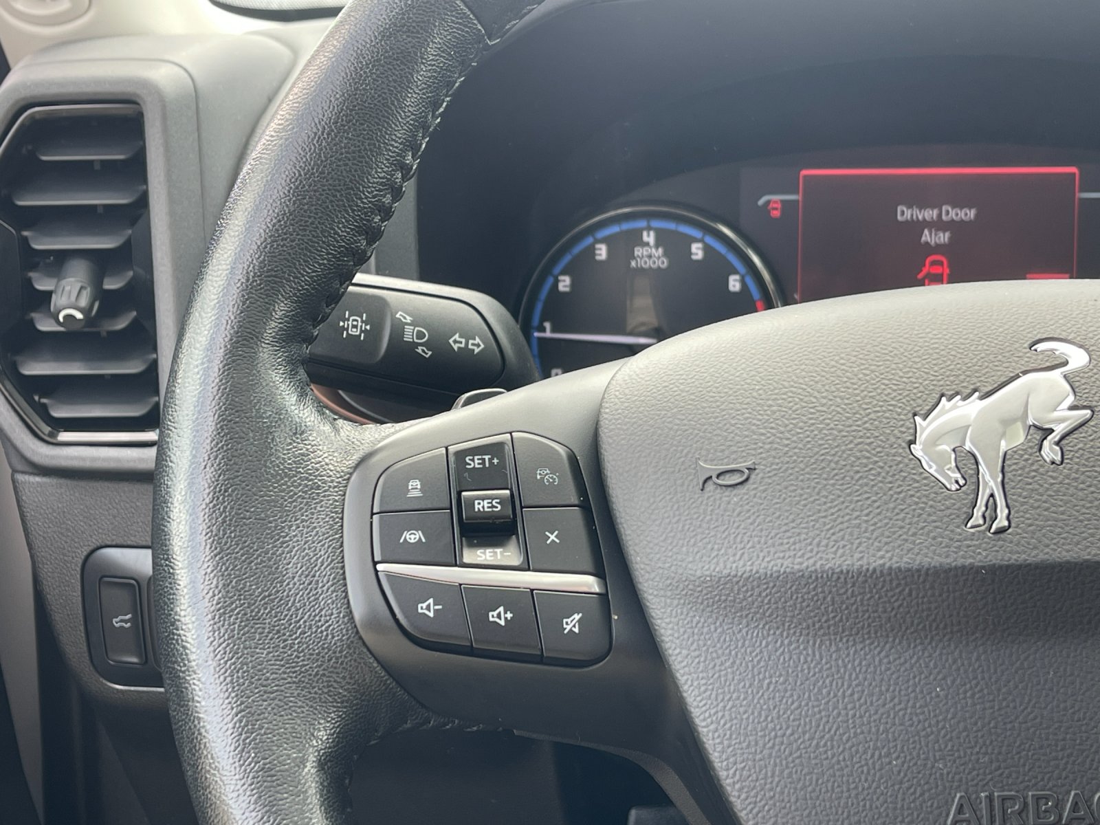 Used 2021 Oxford White Ford Badlands image 28