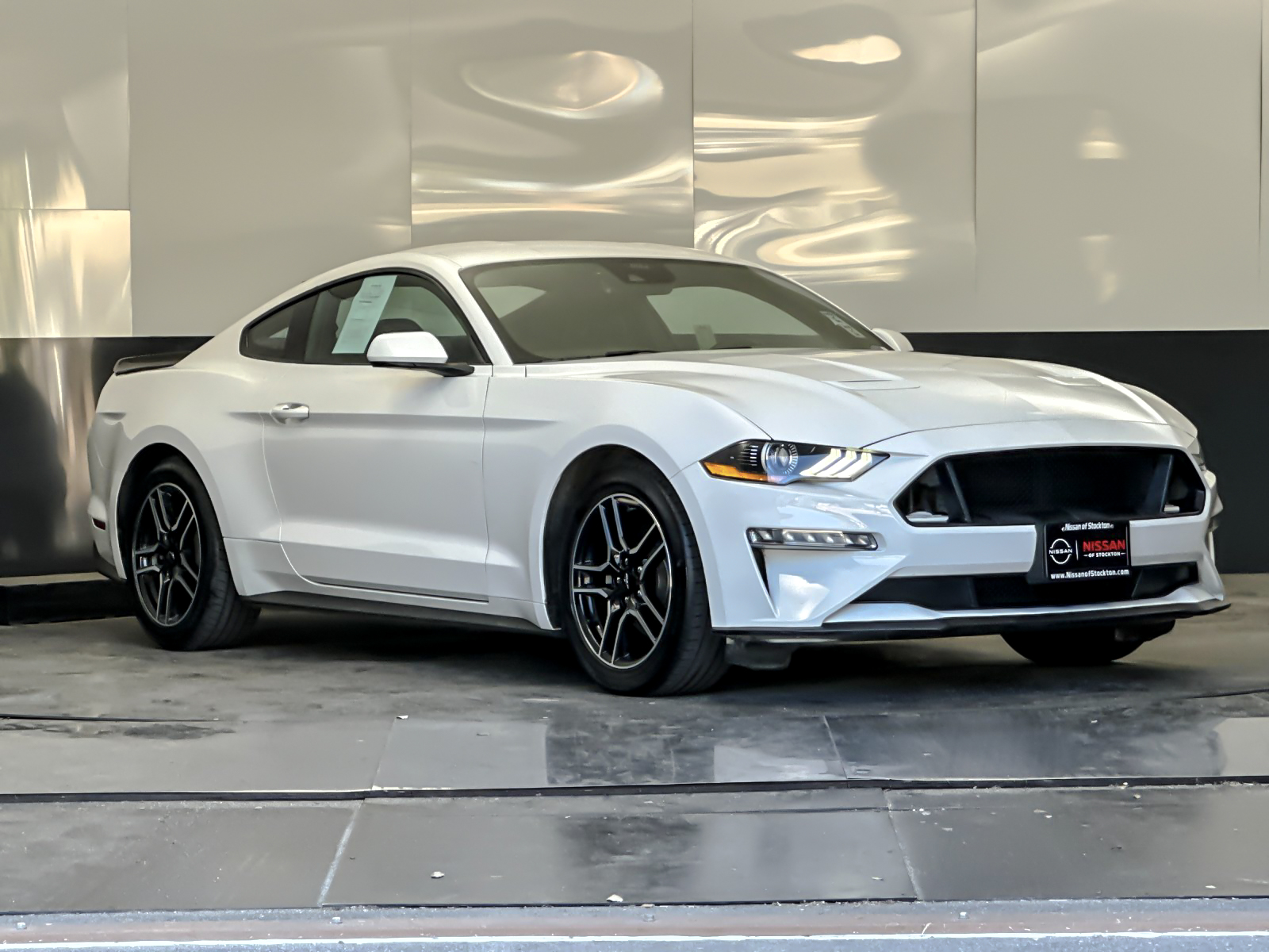 2022 Ford Mustang EcoBoost Premium