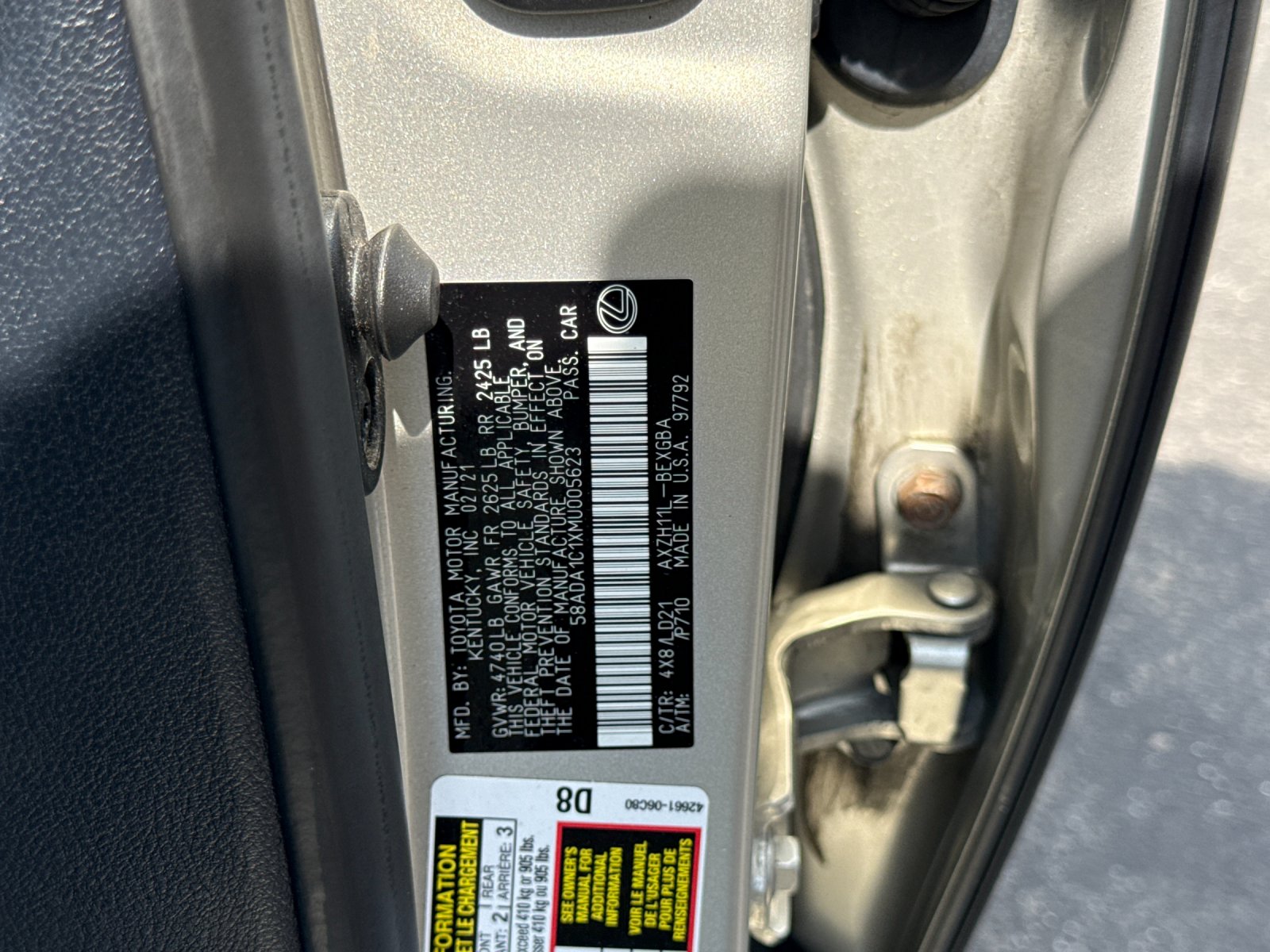 Used 2021 Beige Lexus 300h image 30